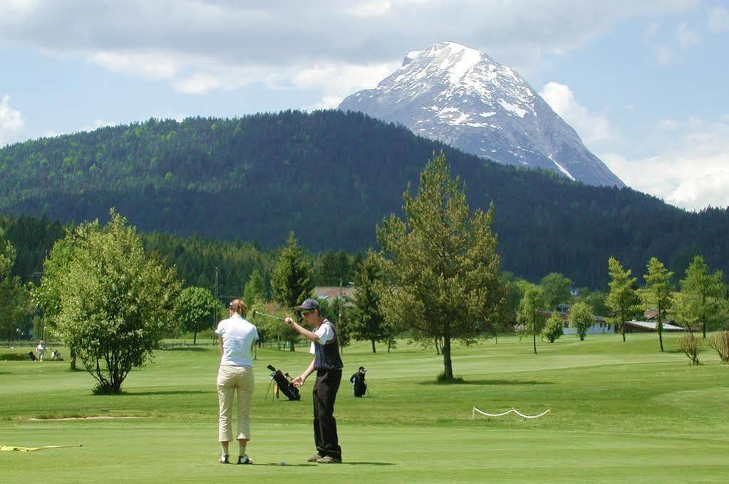 Landhaus Am Golfplatz Ζέεφελντ Εξωτερικό φωτογραφία
